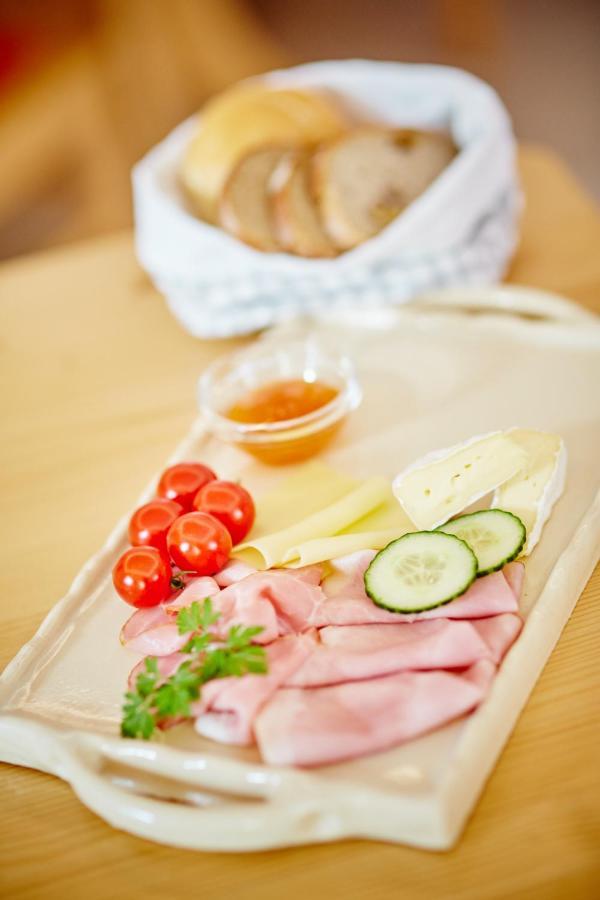 Schmankerl Und Gast Bed & Breakfast Rohrendorf bei Krems Екстериор снимка